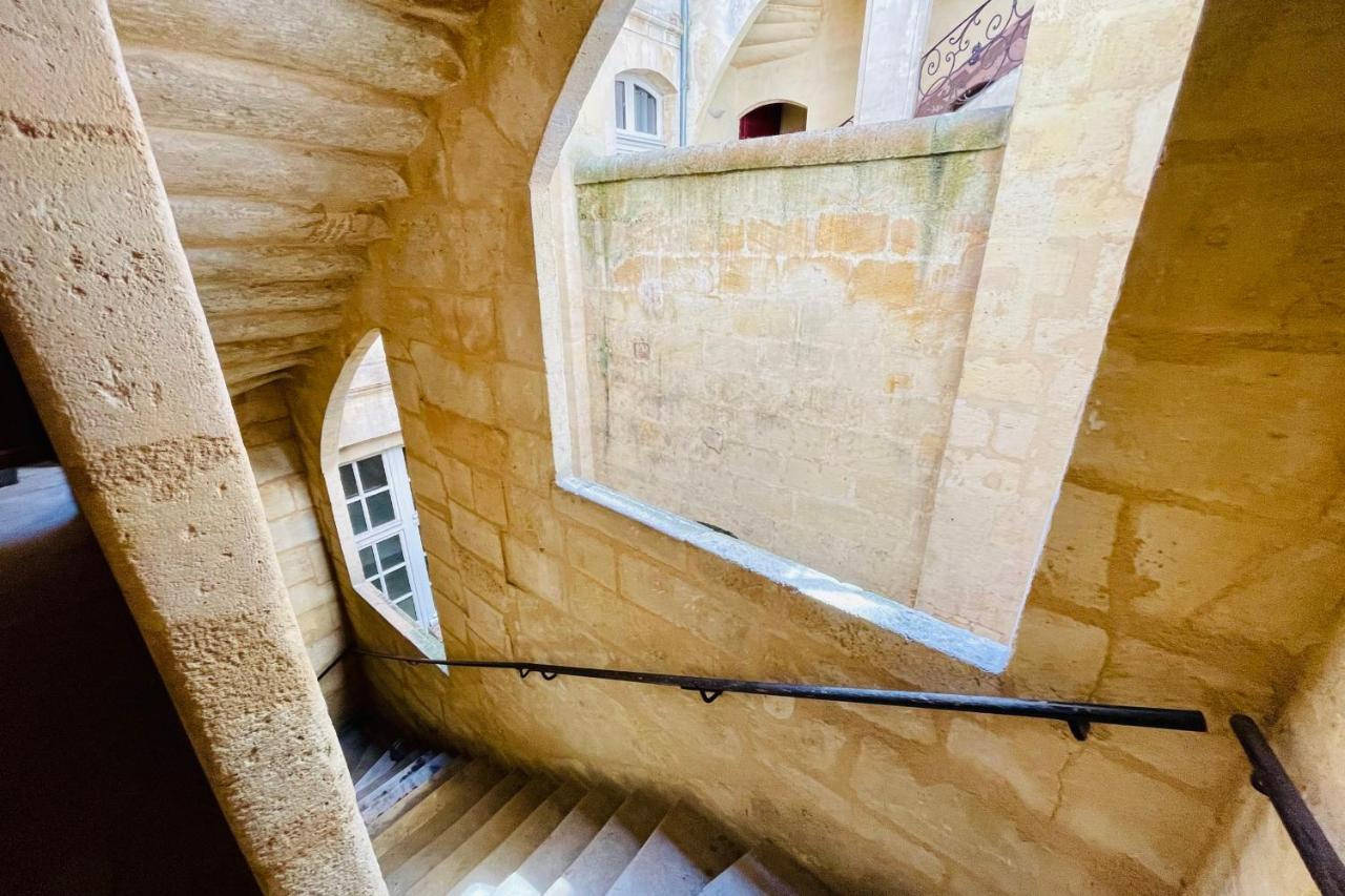 T4 Apartment In The Heart Of Old Bordeaux Close To All Amenities Exteriör bild